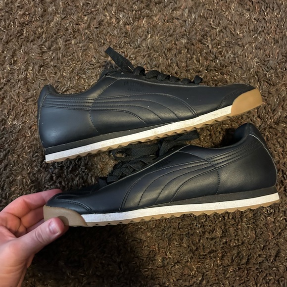 Puma Size 10 - Picture 2 of 5